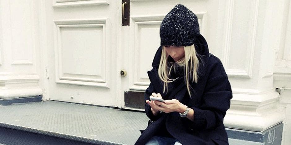 girl on phone girl on phone