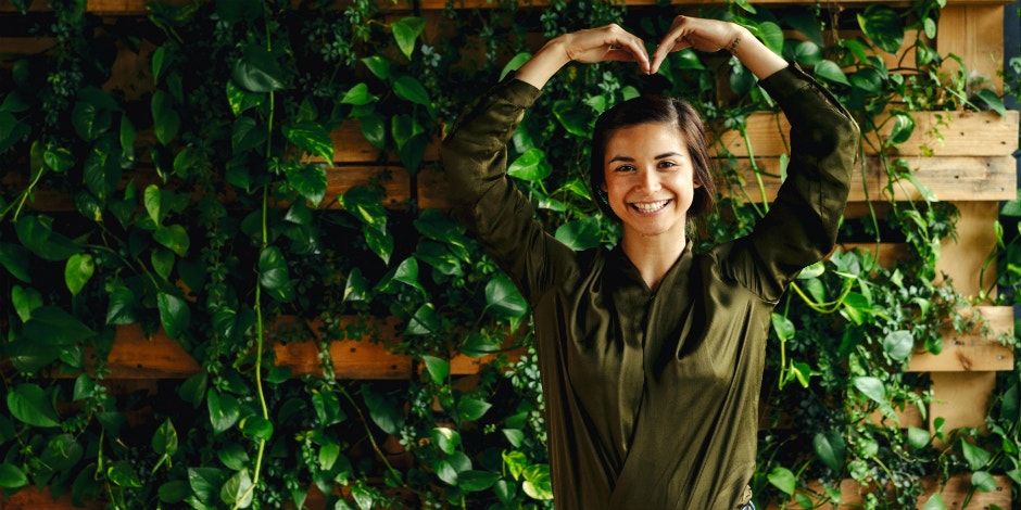 5 Zodiac Signs Who Communicate With Their Body 5 Zodiac Signs Who Communicate With Their Body