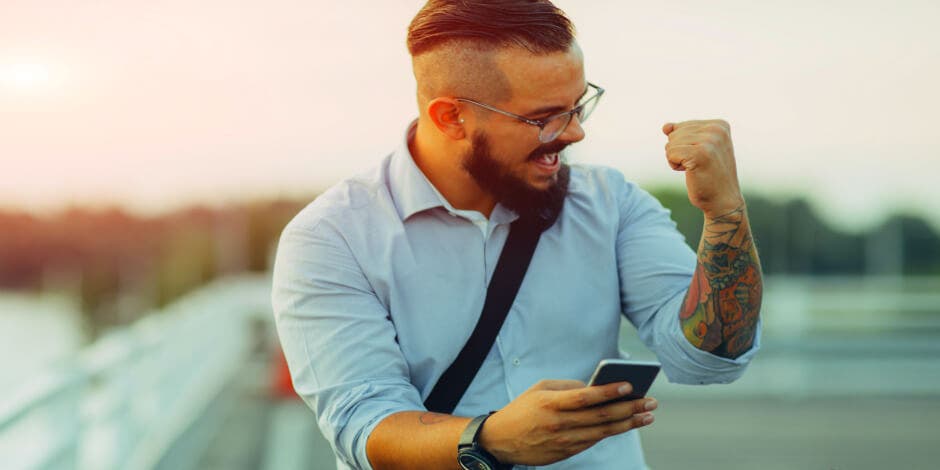 9 Easy-But-Powerful Screen Time Limits To Set NOW (For You AND Your Kids!) 9 Easy-But-Powerful Screen Time Limits To Set NOW (For You AND Your Kids!)
