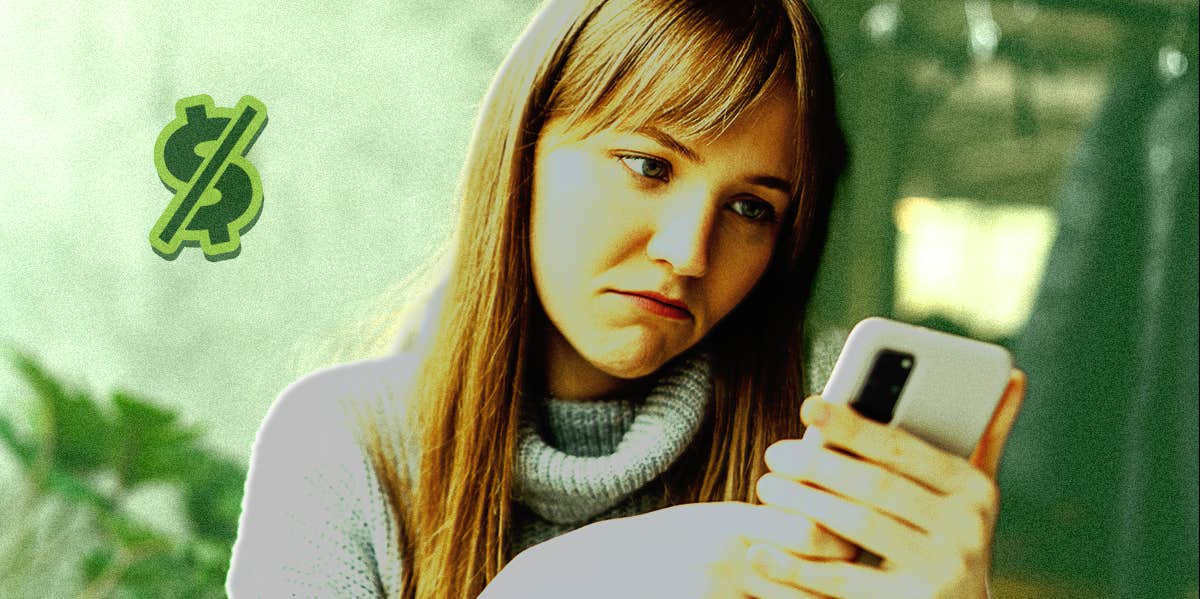 Habits That Keep People Broke AF girl checking bank account on phone and has no money
