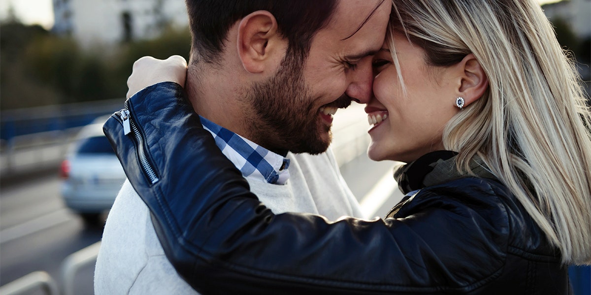4 Secrets All The Happiest Married Couples Know happy couple