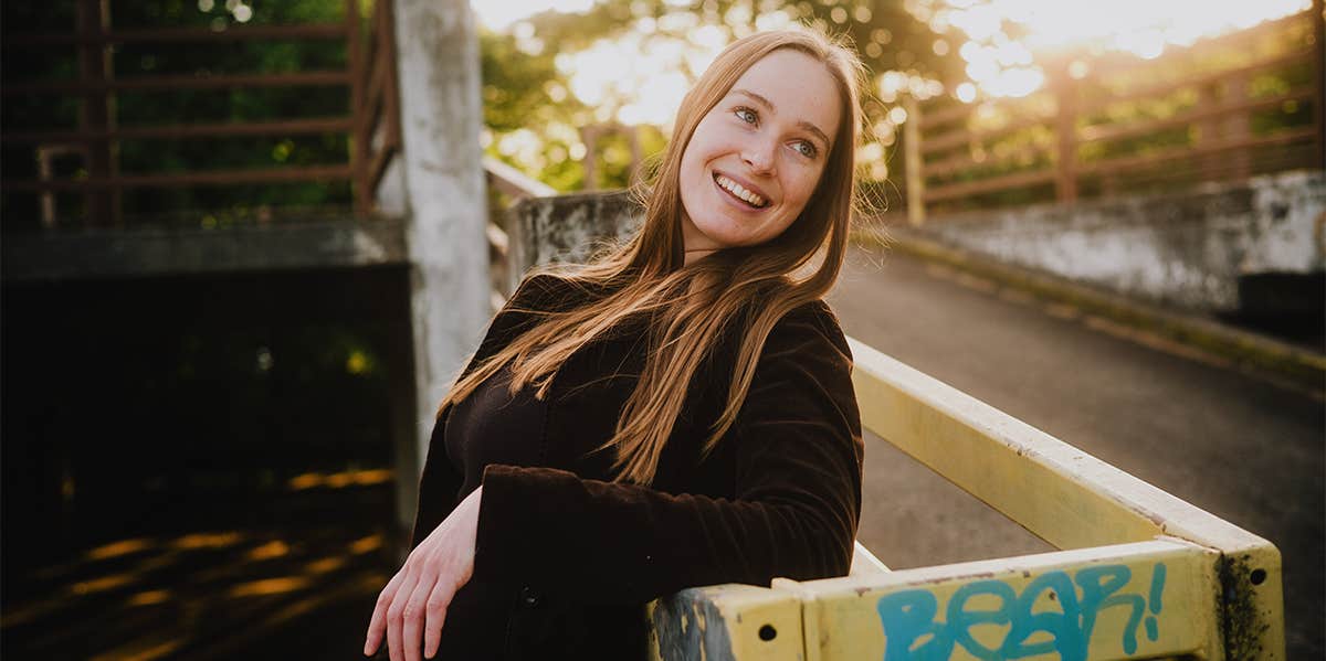 Fascinating Harvard Study Reveals The Secret to Being Likable smiling woman