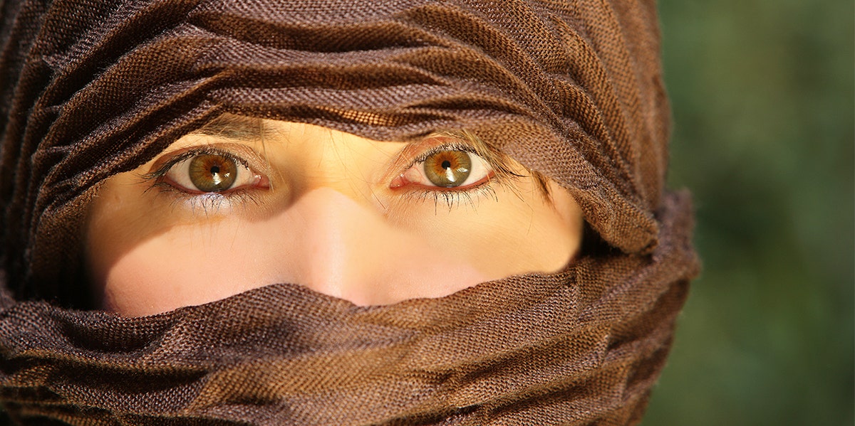 afghan woman