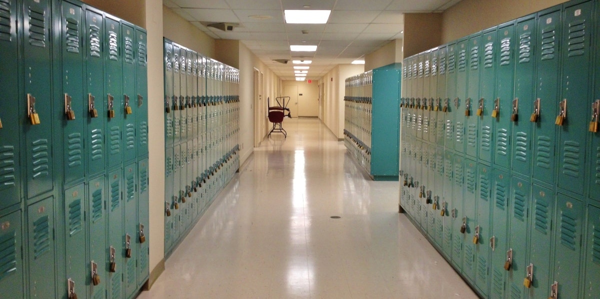 Why Did Bartrum Trail High School Edit Girls' Yearbook Photos? High School