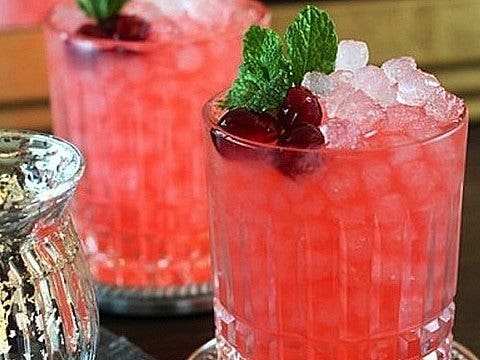 pomegranate holiday cocktail