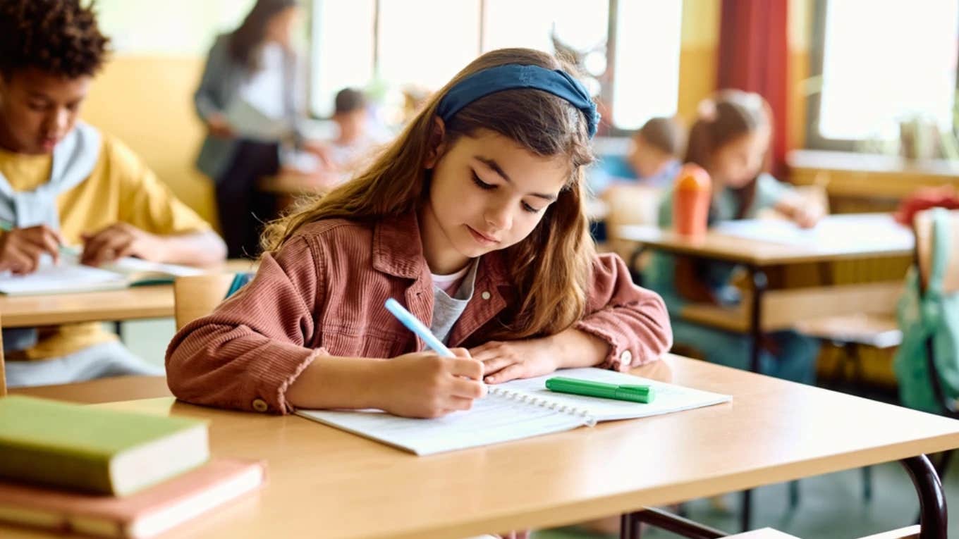 Homeschool Mom Believes That More Students Should Be Held Back In Public Schools students, school, learning, public education