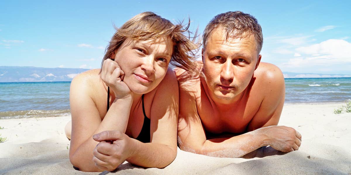 beach couple