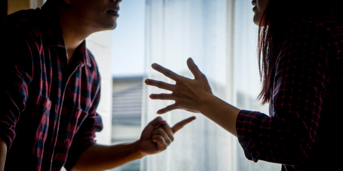 How One Unpopular Opinion Can Break Your Trauma Bond To A Narcissist couple arguing