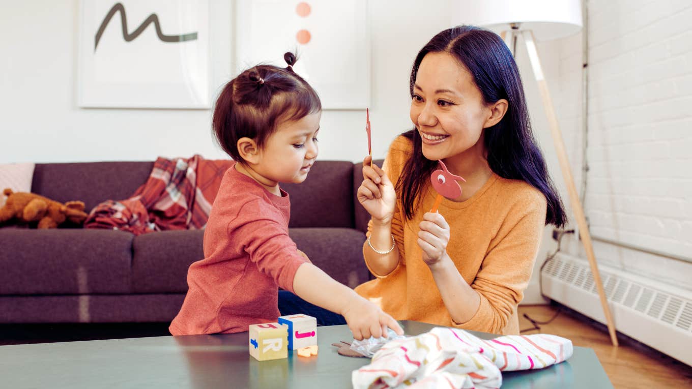 3 Do's And Don'ts For Raising Emotionally Intelligent Kids - Vimarsana News