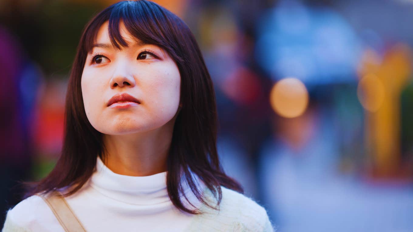 5 Ways To Feel More Connected When You're Overwhelmed By Loneliness lonely woman