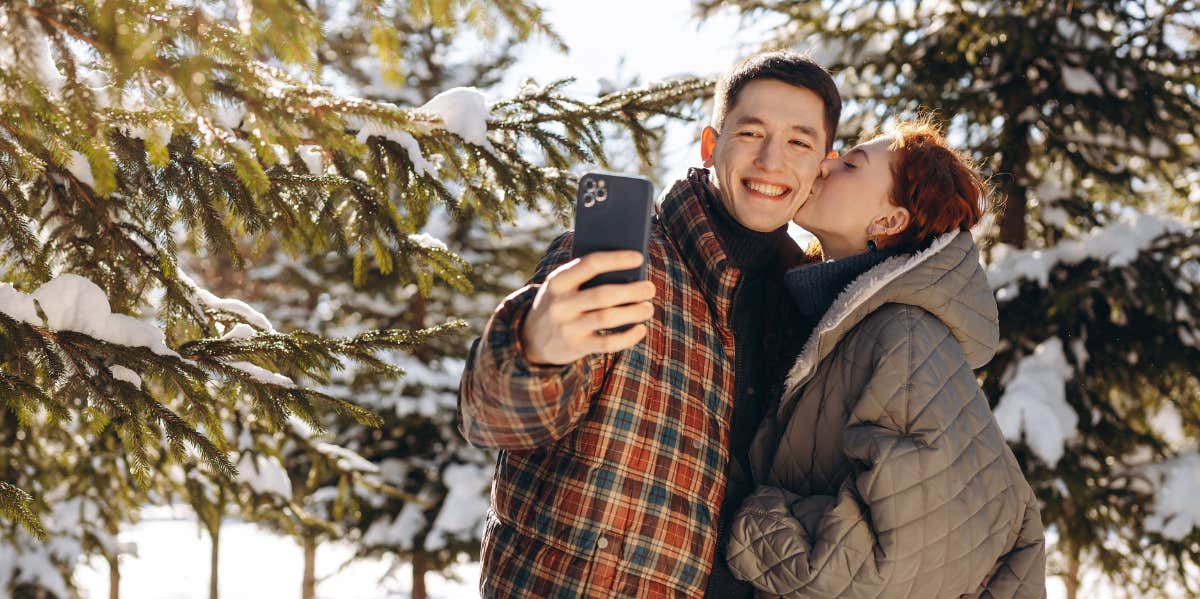 Tiny Things Men Who Dig You Do Differently couple selfie