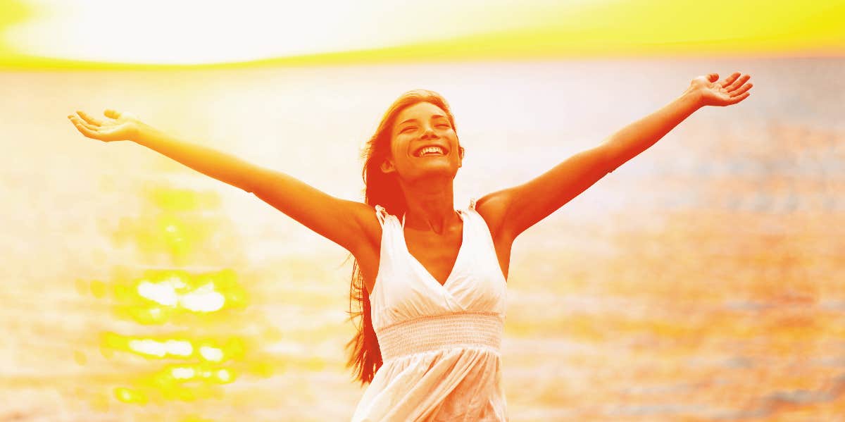 How To Become A Minimalist In 8 Steps free woman arms up