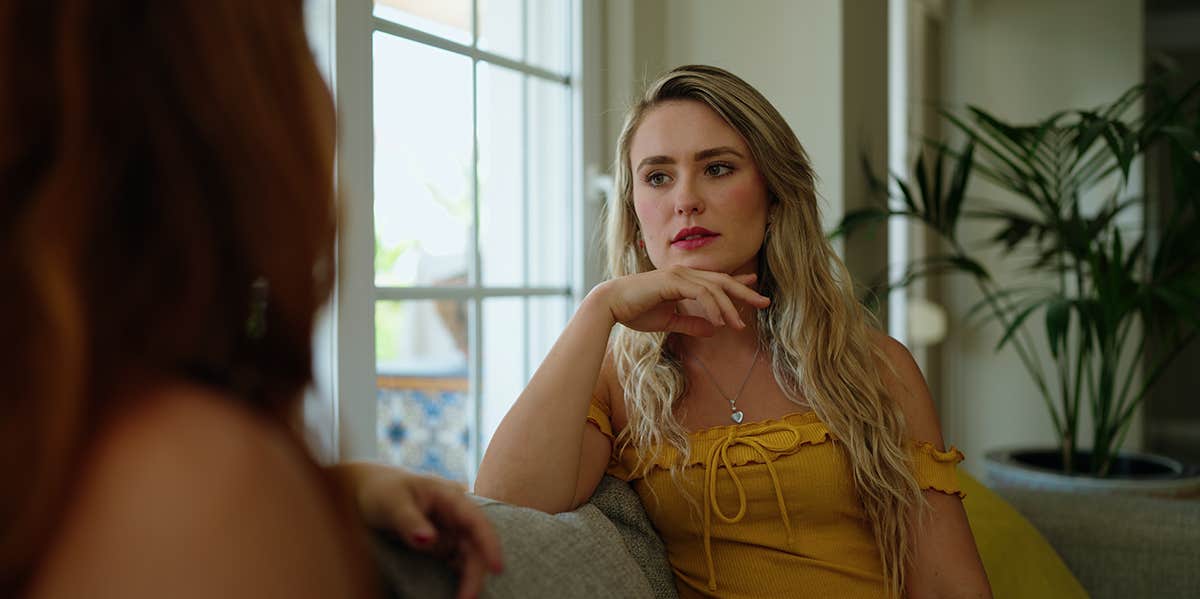 How I Finally Broke Up With My Long-Time, Toxic Friend two friends talking