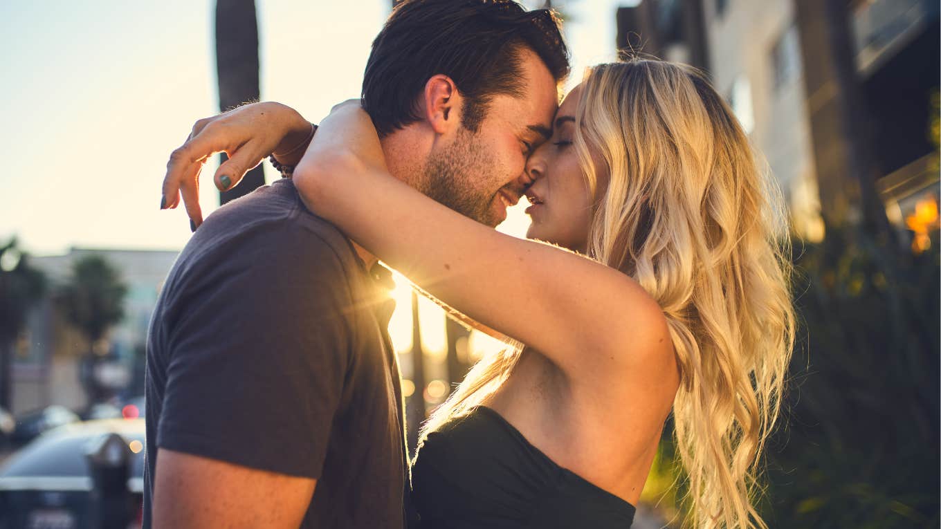 5 Tiny Ways To Keep The Fire Alive When You've Been Together For So Long Couple kissing