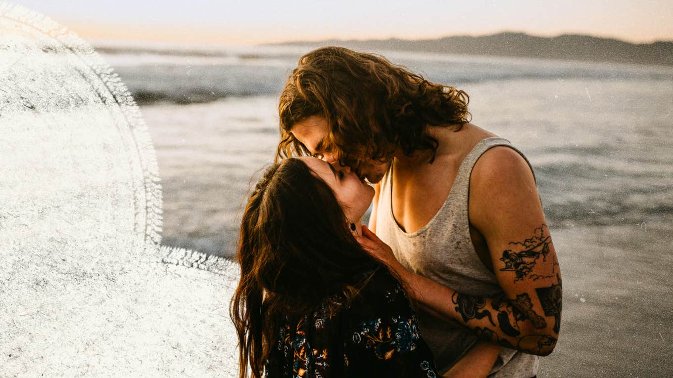 Couple kissing on the beach 