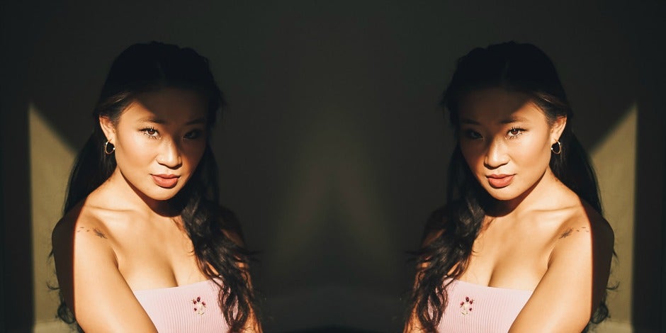 How To Let Go Of The Past & Overcome Trust Issues Caused By Emotional Trauma How To Let Go Of The Past & Overcome Trust Issues Caused By Emotional Trauma