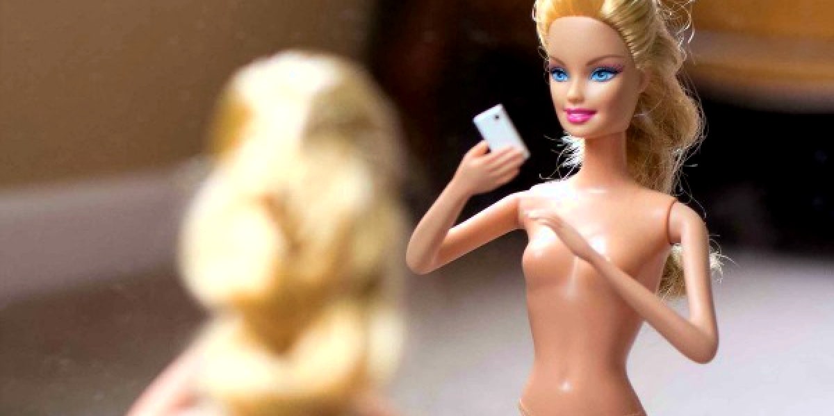 barbie explaining how to take good nudes. 