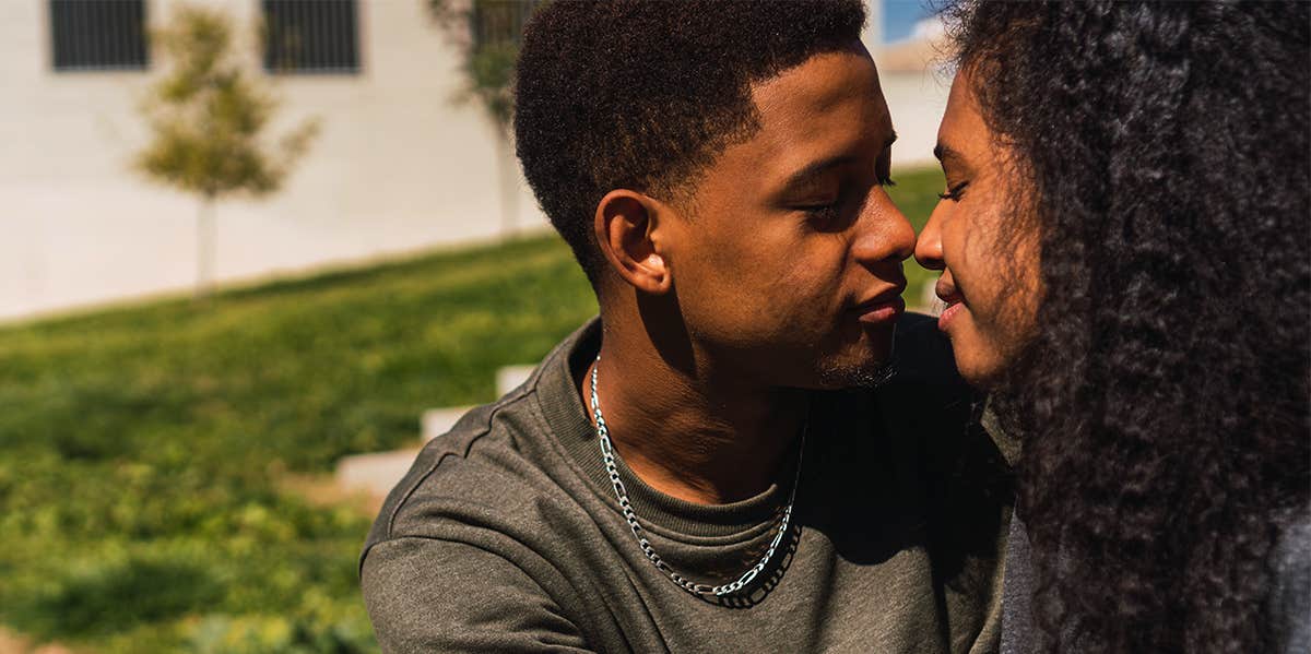 8 Things Guys Do If You're Just A Fling man and woman embracing