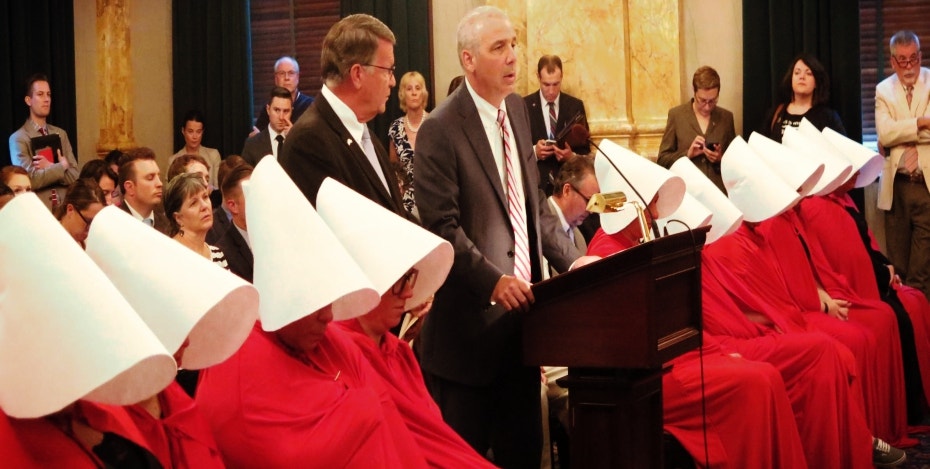 missouri sb 5 handmaid's tale