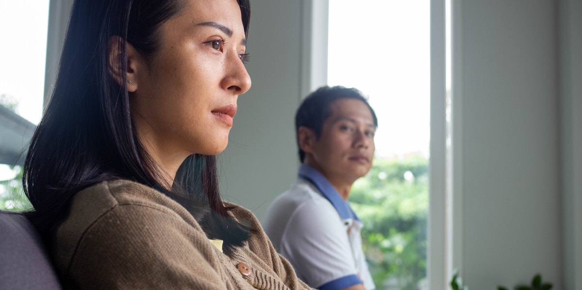 Internet Users Claim Unemployed Wife's 'Lazy' Habits Might Be Depression husband angry at unemployed wife for her 'lazy' habits