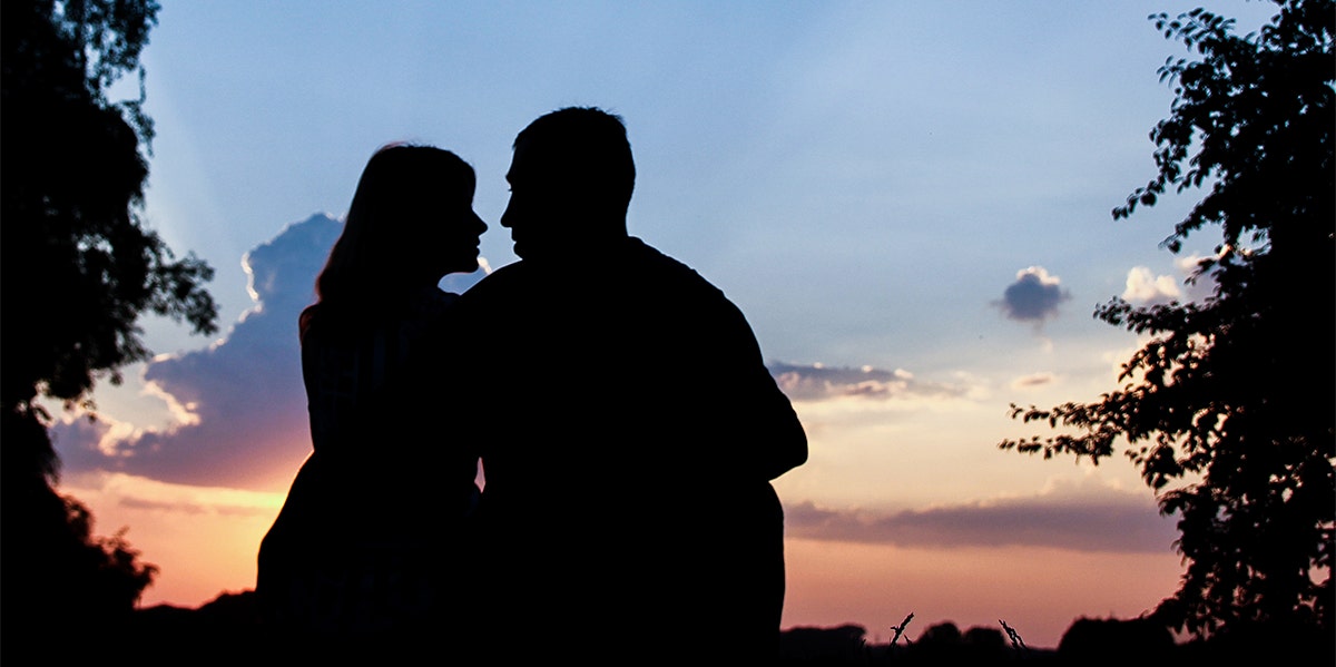 Why I Decided To Hyphenate My Last Name — After 6 Years of Marriage couple