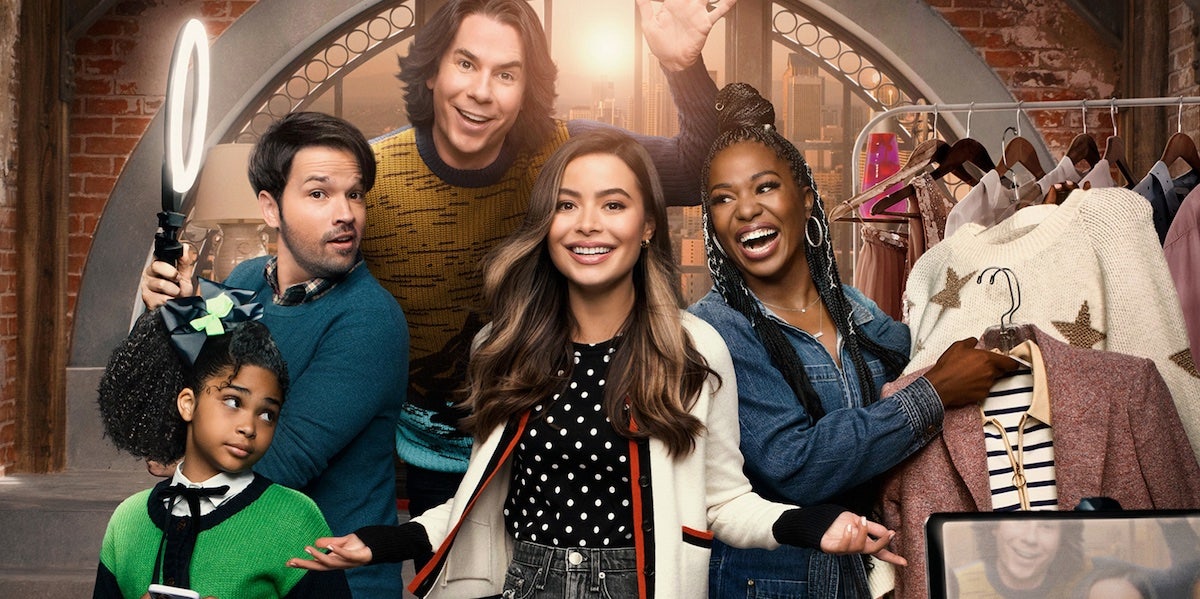 When Is The iCarly Reboot Coming Out? Details About The Revival iCarly revival