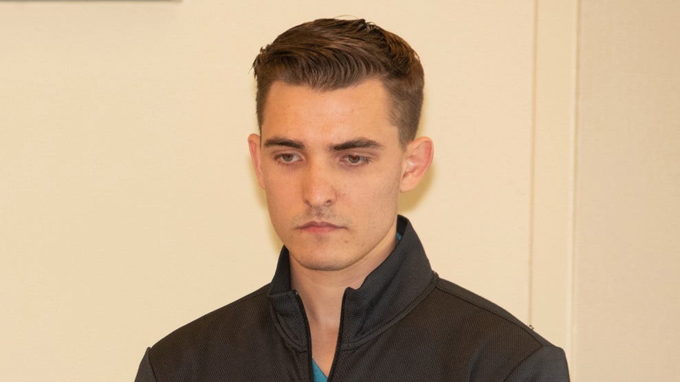 Who Is Jacob Wohl? New Details On Man Who Claims Elizabeth Warren Had Affair With 24-Year-Old Marine