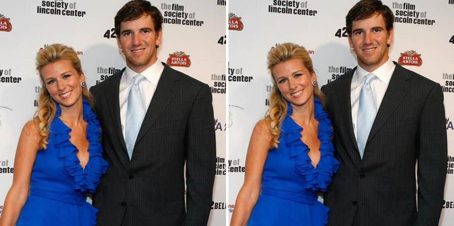 Eli Manning Joined by Wife Abby McGrew and 4 Kids for New York Giants  Retirement Press Conference