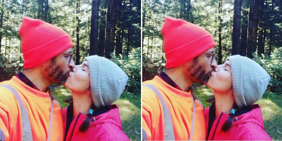 Who Is Amanda Knox's Husband? Everything You Need To Know About Christopher Robinson And Their Space-Themed Wedding Who Is Amanda Knox's Husband? Everything You Need To Know About Christopher Robinson And Their Space-Themed Wedding
