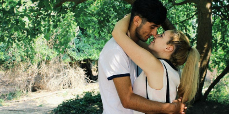 kiss in the jungle kiss in the jungle
