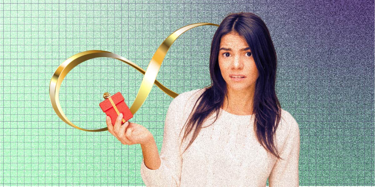 Woman Angered By Boyfriend's 'Thoughtless' Gold Jewelry Gift infinity symbol, woman holding gift box