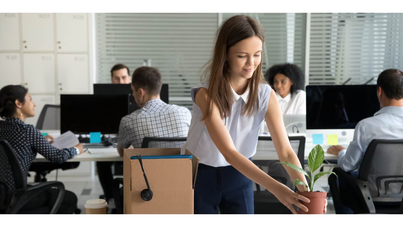 Applicant Gets Scolded By Recruiter For Job Hopping job hopping employee at work