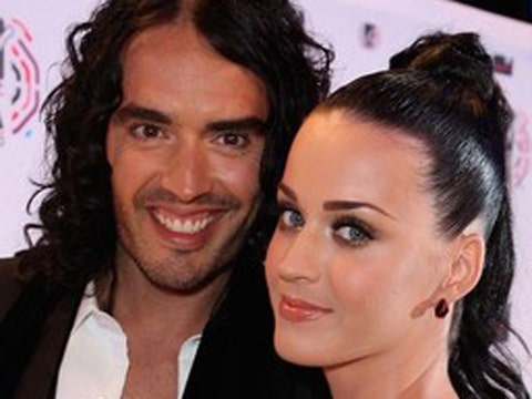 Katy Perry and Russell Brand 8 Celeb Couples Who Made It Official During The Holidays