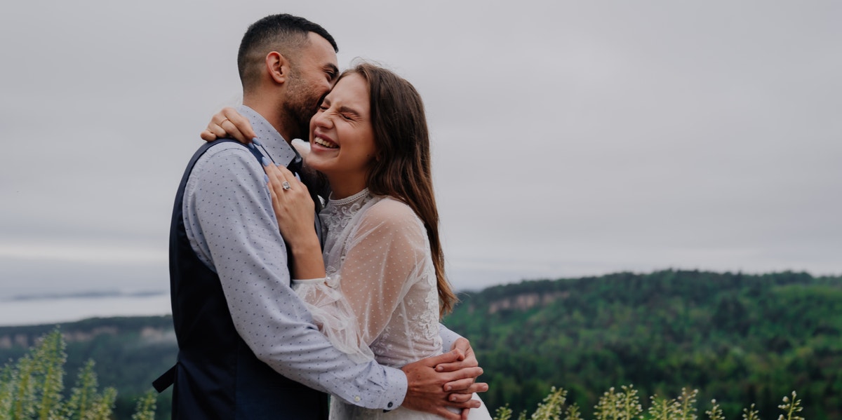 Want A Strong Relationship? Science Says You Need To Do This couple hugging