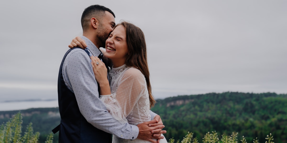 couple hugging