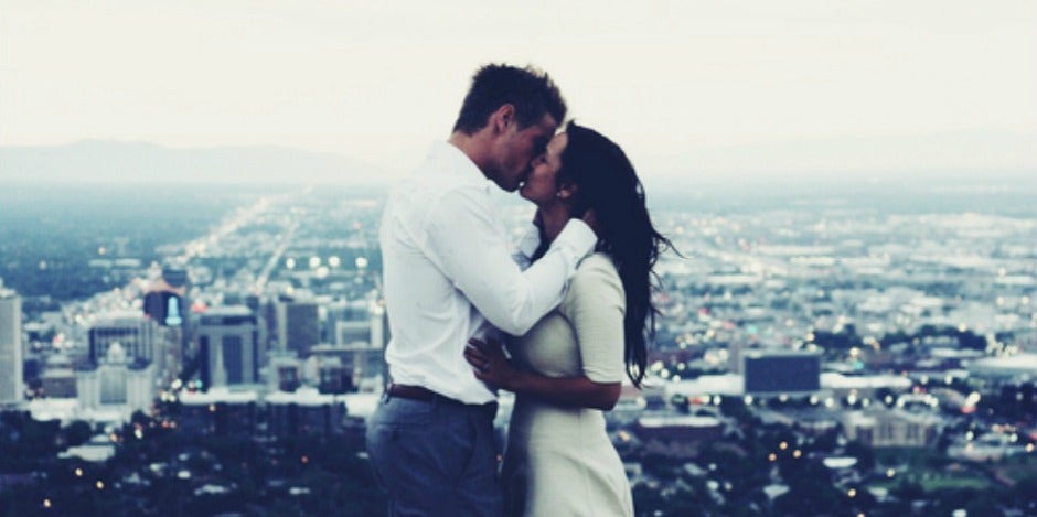 kissing couple kissing couple