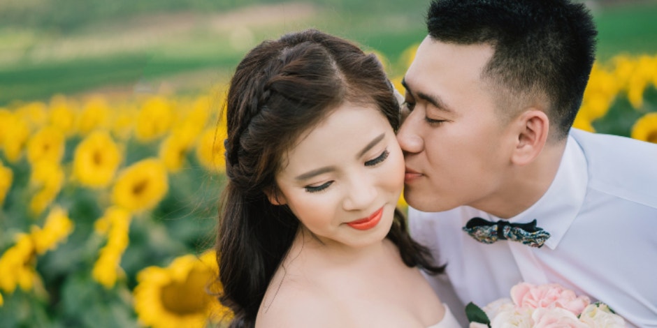 Can Dating Christians Kiss Before Marriage, According To The Bible 