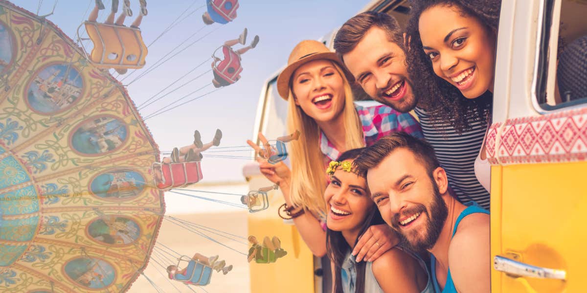 8 ‘Childish’ Joys That Will Make You Happier Than 99% Of People Happy group of friends in a van