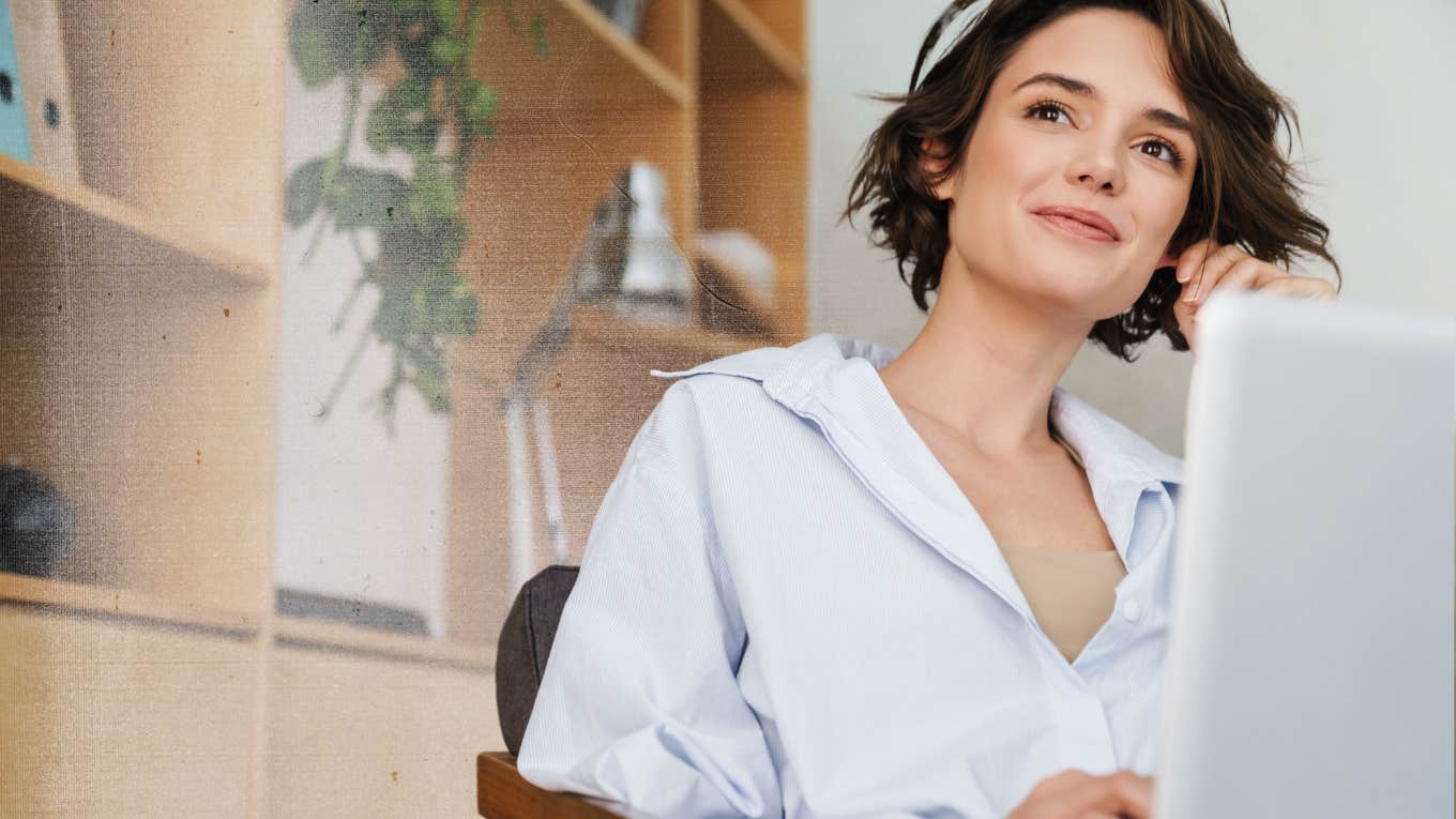 3 Limiting Beliefs That Sabotage Your Confidence confident woman