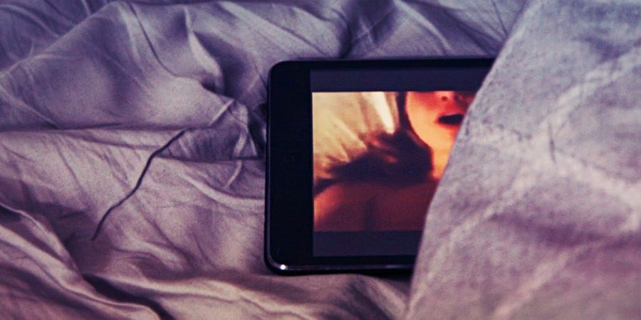 16 Best Sexy Tips On How To Make A Long Distance Relationship Work 16 Best Sexy Tips On How To Make A Long Distance Relationship Work