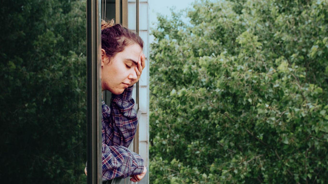 8 Long-Lasting Effects Of Having Narcissistic Parents, According To A Harvard Psychologist - Vimarsana News
