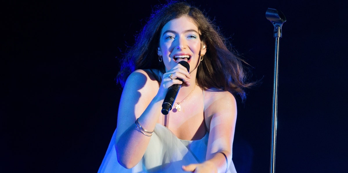 Get To Know Lorde’s 41-Year-Old Boyfriend Justin Warren Ahead Of Her New Album Lorde