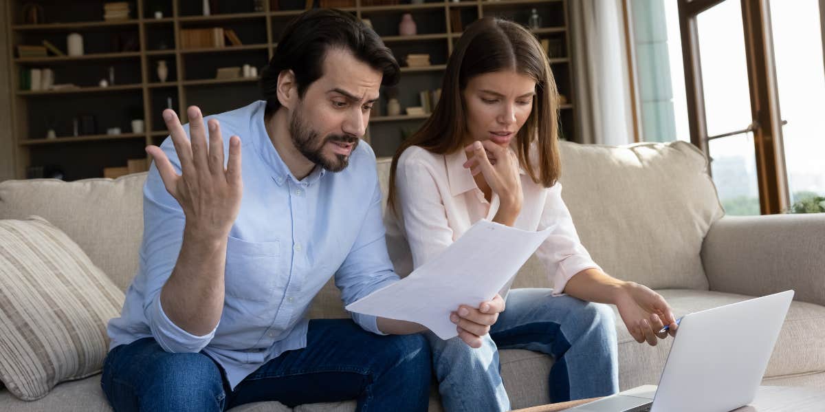 Man arguing with girlfriend