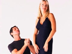 Reasons Not To Get Back With Your Ex Man begging woman