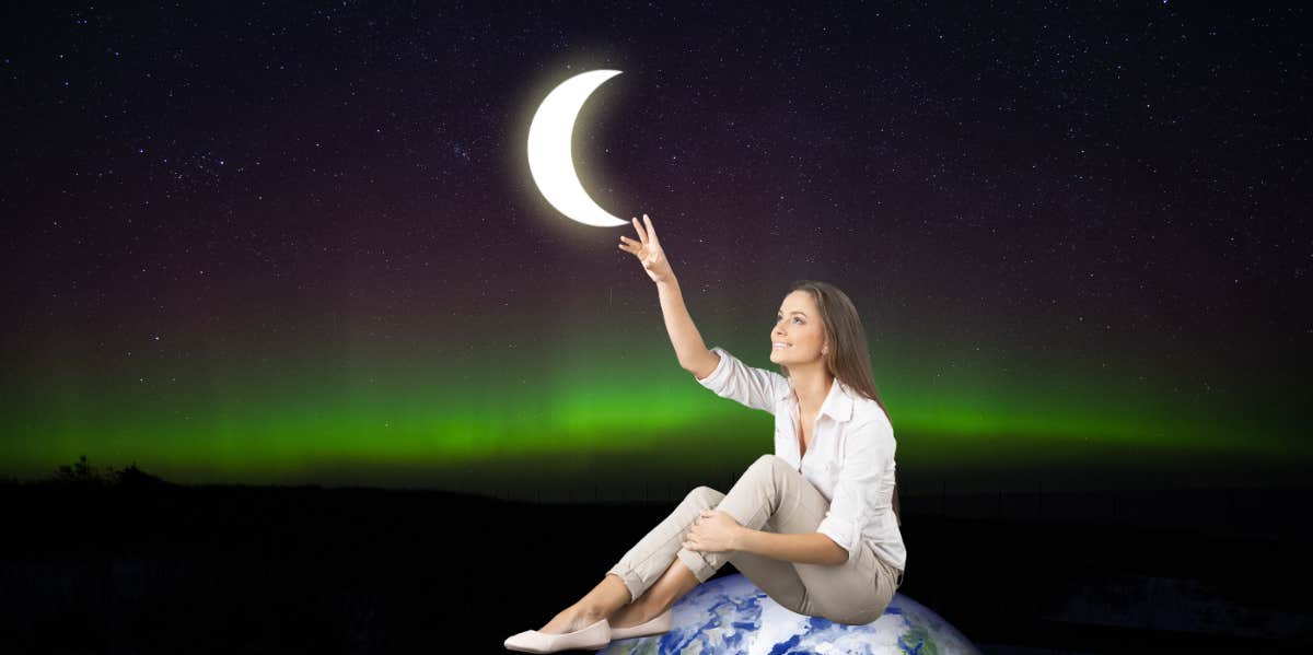 What Your Zodiac Sign Can Manifest On July 21, During The Moon In Virgo what your zodiac sign can manifest on july 21