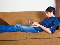 Community Blog: 10 Reasons Men Ask You Out Via Facebook