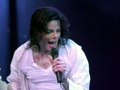 Michael Jackson singing