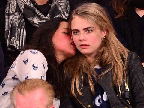 Michelle Rodriguez Cara Delevingne Kiss 