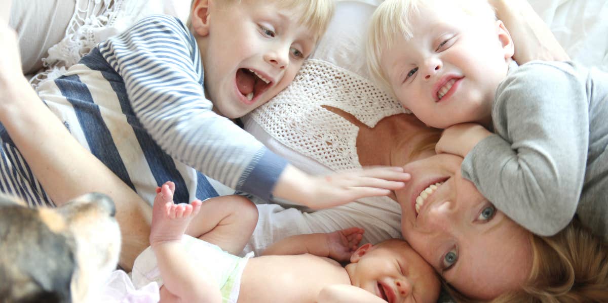 Stay At Home Mom Overhears Her Husband Tell His Friend That She 'Does Nothing All Day' Mom and kids