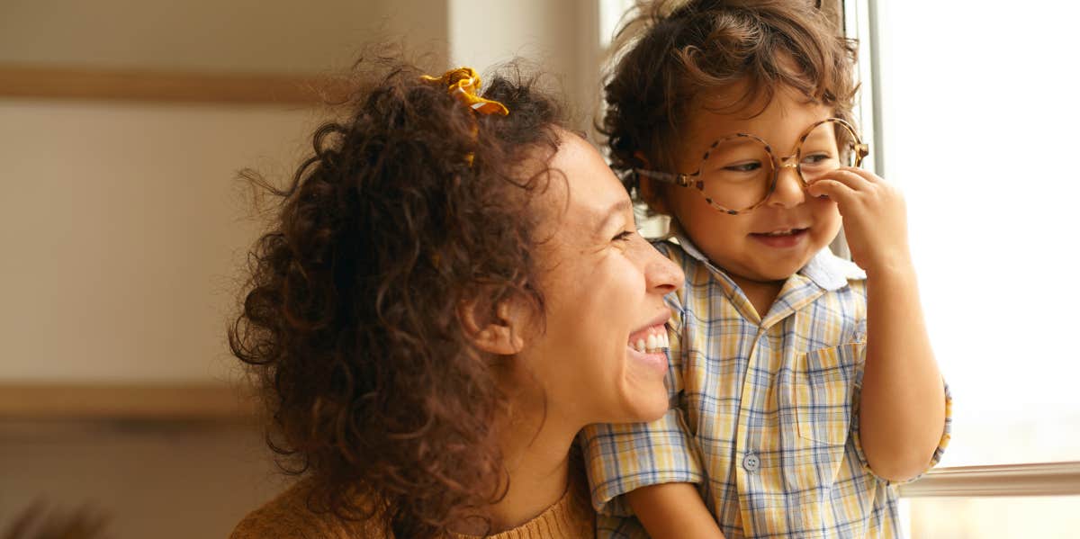 mom and toddler embracing